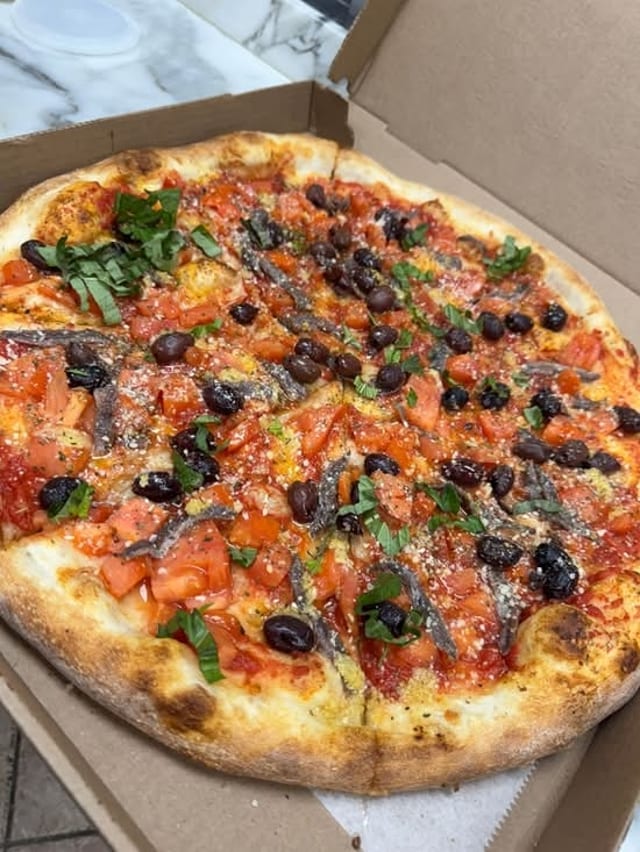Pizza Casanova.